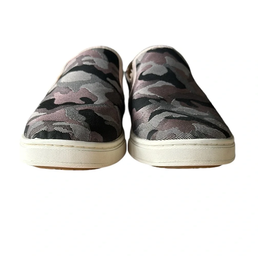 Olukai Pehuea Pa’i Soft Pink Camo Slip-on Convertible Sneaker Sz 7